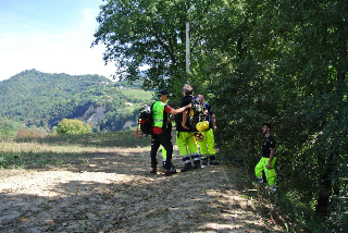 Muore mentre cerca funghi, tragedia all’alba a Montegallo